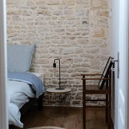 Maison Beneze *